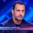 Fabrizio Corona chiede scusa a Barbara D'Urso in diretta: «Ho sbagliato con tuo figlio»