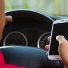 â¢ Sequestro dello smartphone per chi telefona alla guida