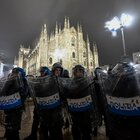 No pass, diretta cortei: migliaia a Milano, tensione con la polizia. In 400 al Circo Massimo