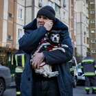Ucraina, colpito un palazzo residenziale