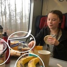 Greta Thunberg, la foto del pranzo scatena gli ambientalisti: «Quella è plastica non riciclabile»