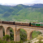 Abruzzo, il treno d'epoca a bassa velocità: riparte la transiberiana d'Italia