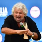 Beppe Grillo non vuole le elezioni: «Salviamo l'Italia dai nuovi barbari»