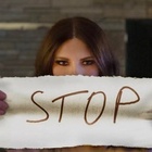 Pausini: «Fa più notizia di donne abusate». Mannoia: «Basta polemica becera»