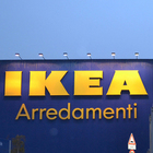 Ikea, si ferisce con una biscottiera: ragazza perde l'uso della mano e chiede maxi risarcimento