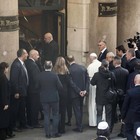 L'arrivo di Papa Francesco a via del Tritone e il saluto alla folla Foto