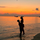 Chanel Totti e Cristian Babalus, tramonto da sogno alle Maldive: «La mia persona preferita»