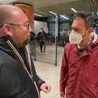 Coronavirus, atterrati a Roma e Milano gli ultimi passeggeri dalla Cina