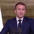 Professore ucciso in Francia, Macron: "Non rinunceremo a caricature e a disegni"