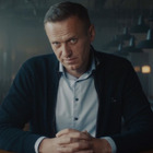 «Navalny morto poco prima di essere liberato», lo scambio di prigionieri e l'accordo con Putin: cosa ha rivelato Pevtchikh
