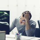 Stress da lavoro danneggia il cuore: i turni lunghi possono causare aritmie, ictus e infarti