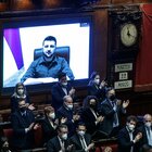 Zelensky a Montecitorio ma i forfait agitano la Camera. Salvini assolve gli assenti: «Giudico chi c'era»