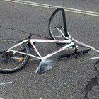 Tragedia alla Ultracycling: ciclista in gara investito e ucciso da un'auto