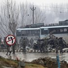 India, riesplode il Kashmir: autobomba uccide quaranta militari