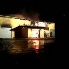 Fulmine incendia un capannone a Velletri