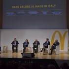 McDonald’s investe nella filiera italiana. All'incontro anche Joe Bastianich e il ministro Lollobrigida