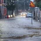 Meteo, ancora maltempo su tutta Italia. Allerta rossa e scuole chiuse in Liguria: «Prevista acqua alta»