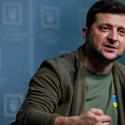 Ucraina, Zelensky al Parlamento italiano: servono più sanzioni, Italia non deve accogliere oligarchi russi