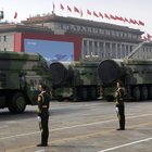 La Cina mostra i supermissili per il 70esimo anniversario: possono colpire gli Usa in un'ora