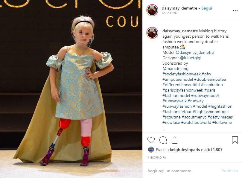 Daisy May, 9 anni, sfila con le protesi alla Fashion Week di