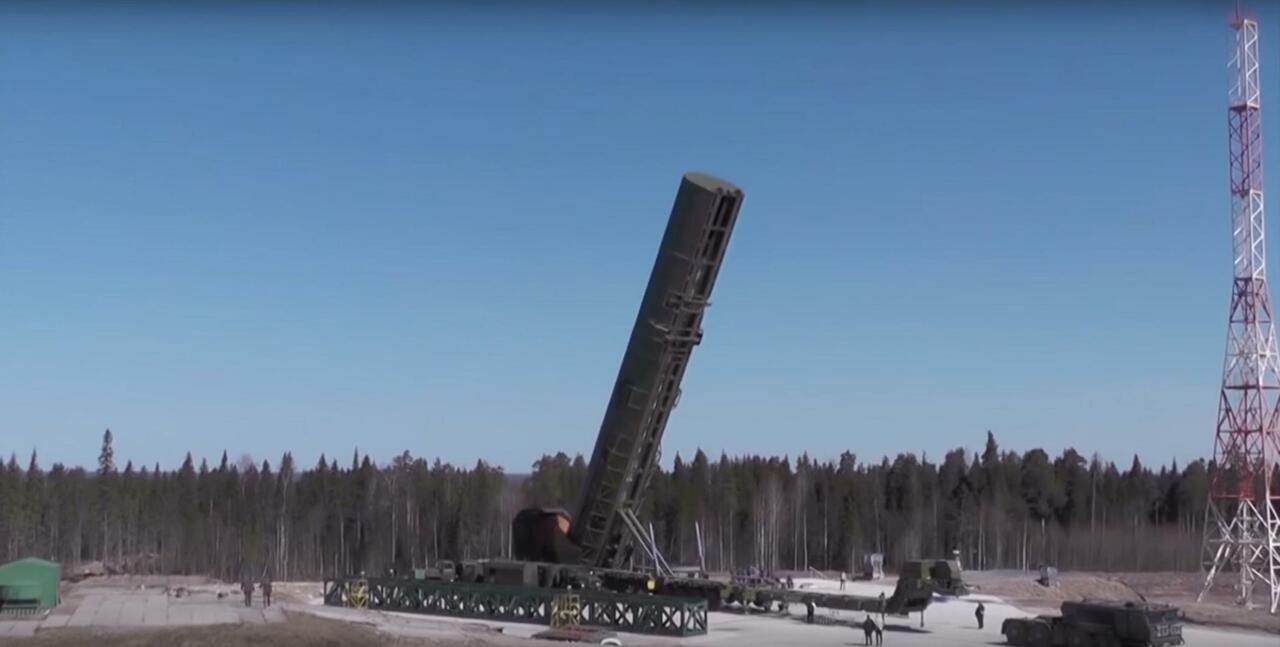 La Russia Testa Il Nuovo Missile Balistico Intercontinentale. Putin ...