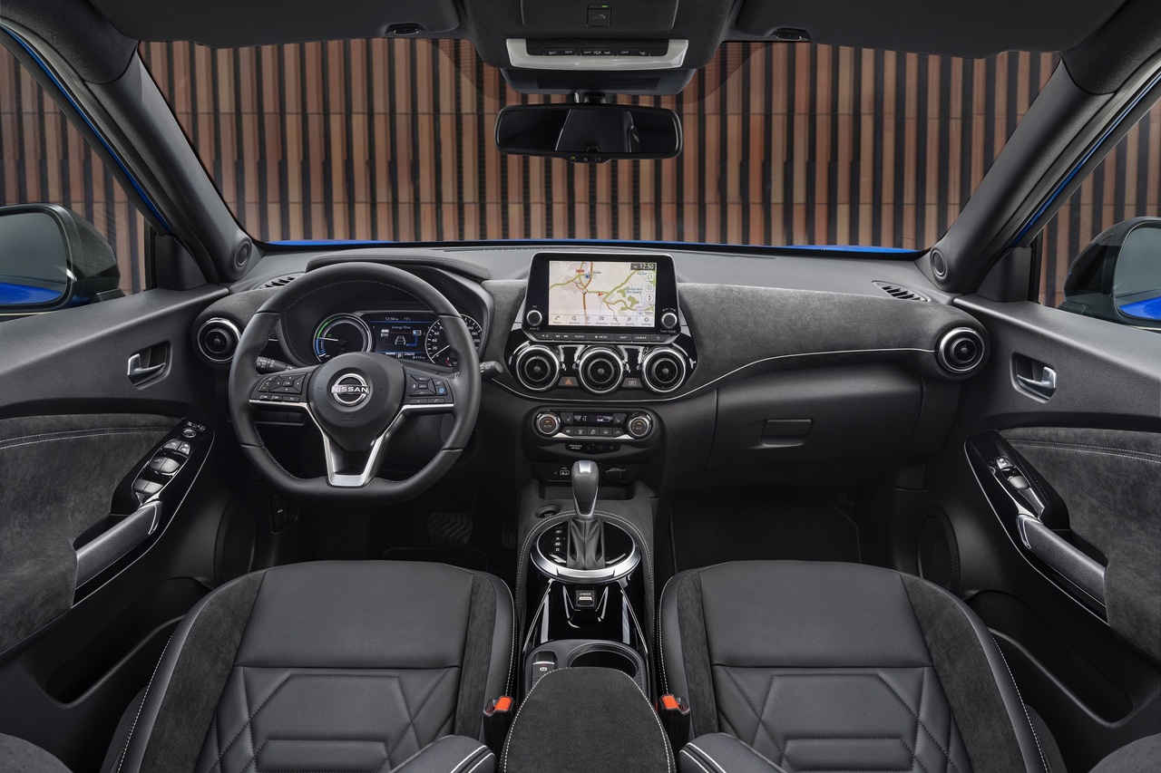 Nissan JUKE: innovazione, piacere di guida ed efficienza con il nuovo  motore ibrido