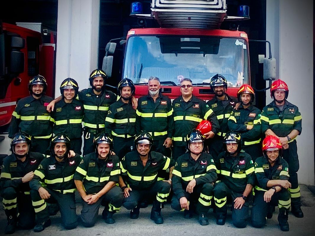 Vigili del fuoco, ultimo turno per il capo reparto Soccorsi: comando dell' Aquila in festa