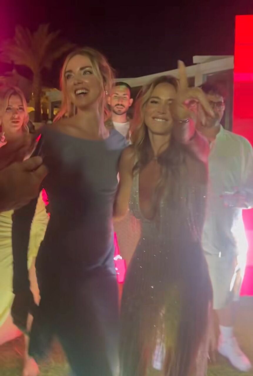Diletta Leotta, quattro abiti per la sposa. Le pagelle: promosso lo stile  Grace Kelly (10), male il bustier (7). Il dettaglio sul velo
