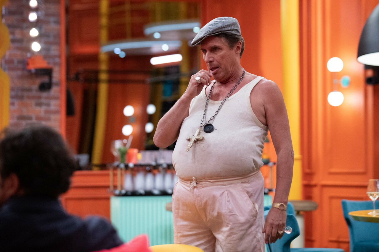 Raul Cremona a Lol - Chi ride è fuori 5, il bisnonno clown, il figlio disco  di platino, lo scherzo che lo ha lasciato in mutande: «Non volevo dare la  liberatoria»