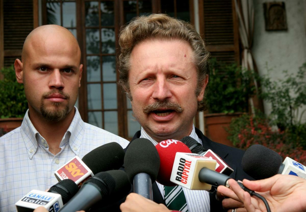 Ermanno Cappa, chi è l'avvocato e padre delle gemelle Paola e Stefania e  perché oggi si parla anche di lui