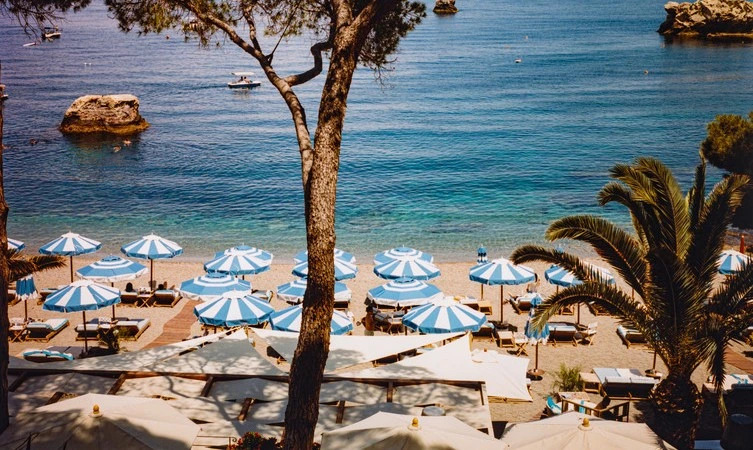 Taormina hotel Villa Sant'Andrea e Lido Villeggiatura, il lusso nel ...